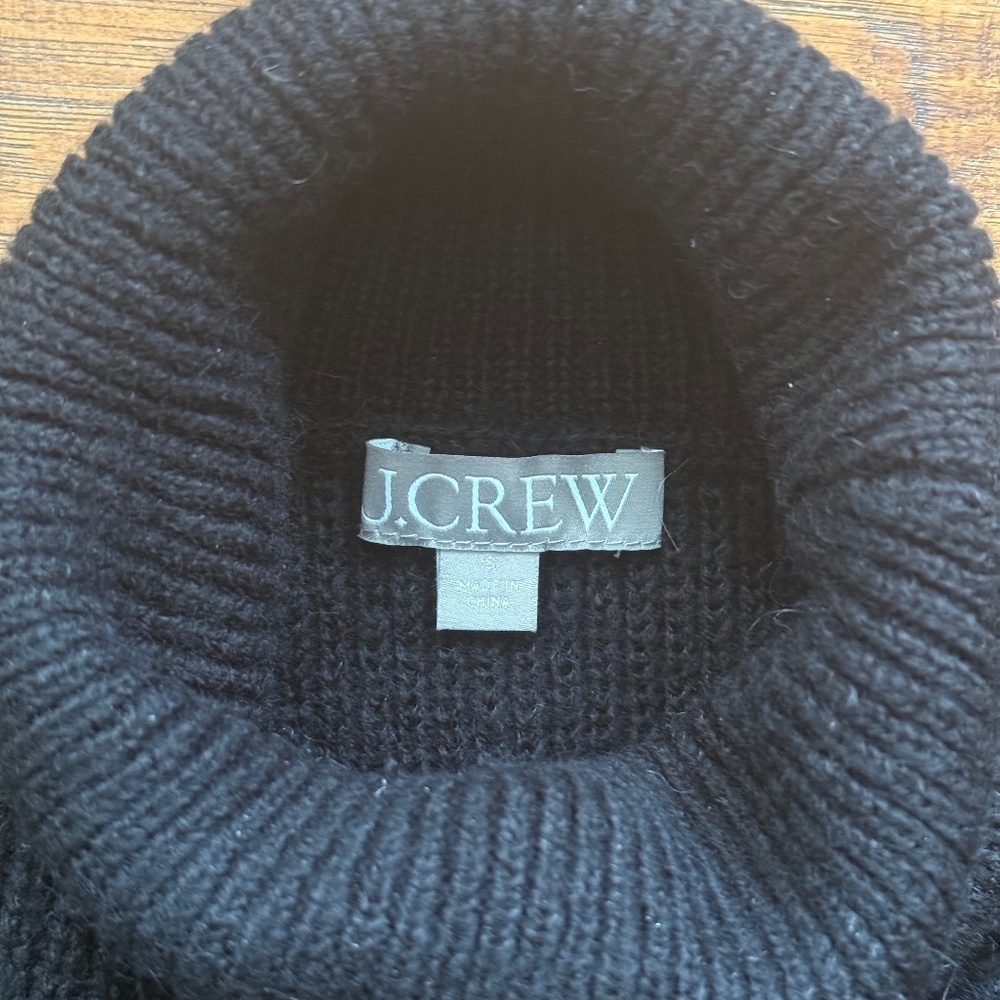 JCrew Cropped puff-sleeve turtleneck sweater, Size small, Black - Picture 3 of 7